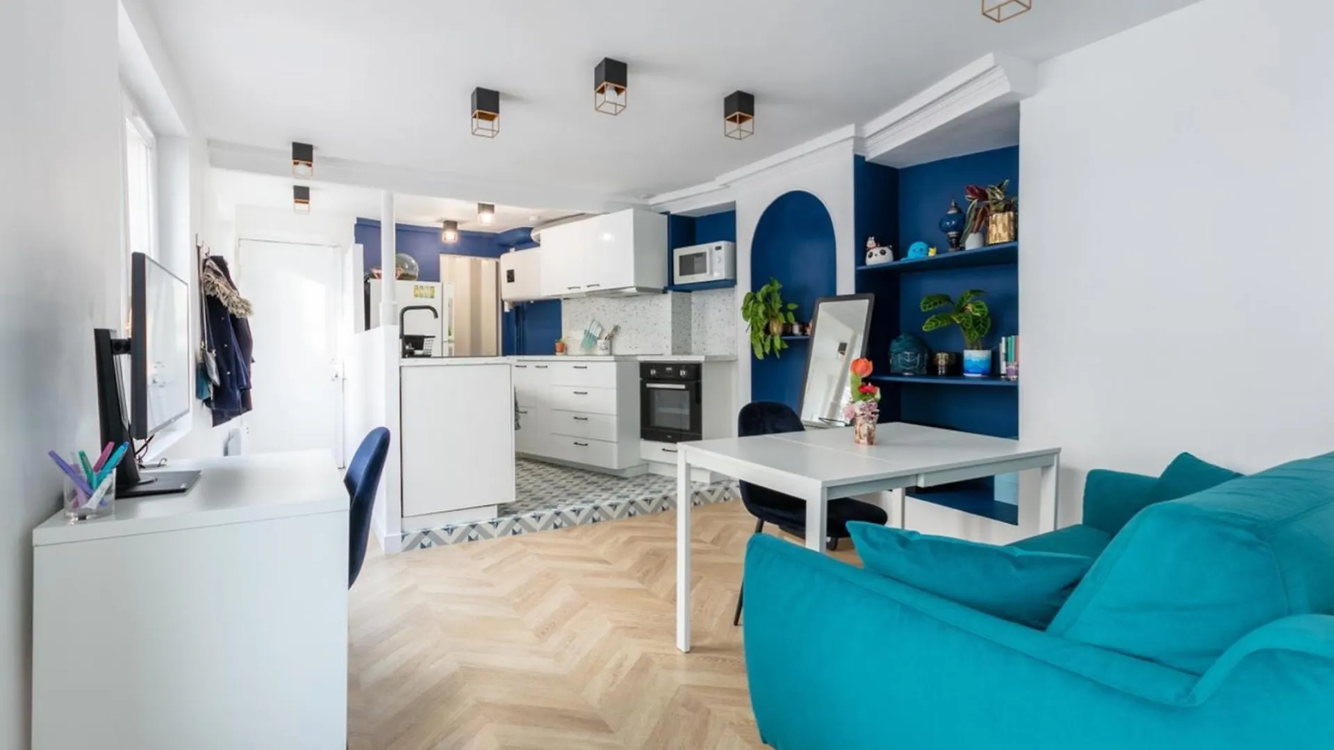 Charme Bleu Chaussee D'antin By Weekome * Paris